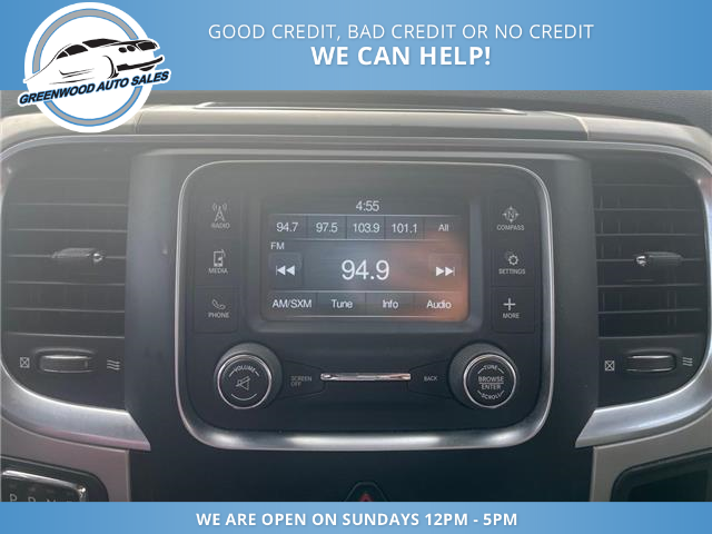 2019 RAM 1500 Classic SLT (Stk: 19-724466) in Greenwood - Image 14 of 17