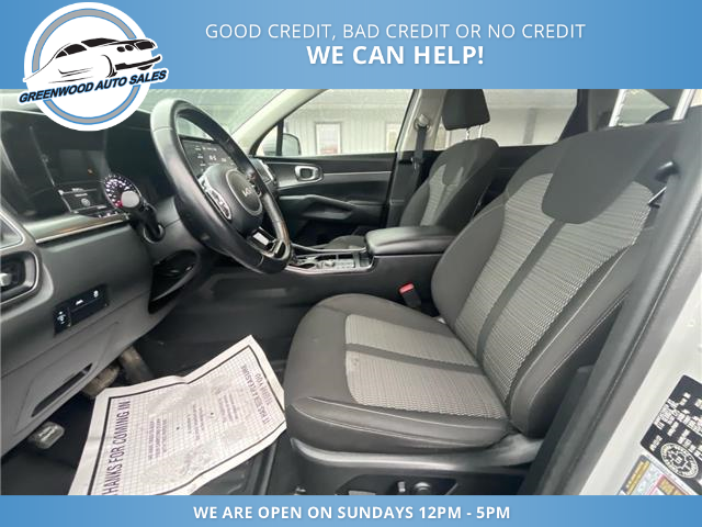 2022 Kia Sorento 2.5L LX+ (Stk: 22-119737) in Greenwood - Image 8 of 21