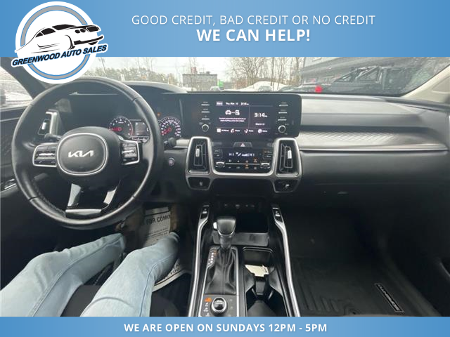 2022 Kia Sorento 2.5L LX+ (Stk: 22-119737) in Greenwood - Image 9 of 21
