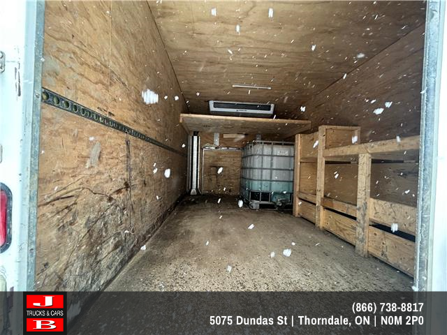2016 Ford E-350 Cutaway Base (Stk: 9333) in Thordale - Image 4 of 4