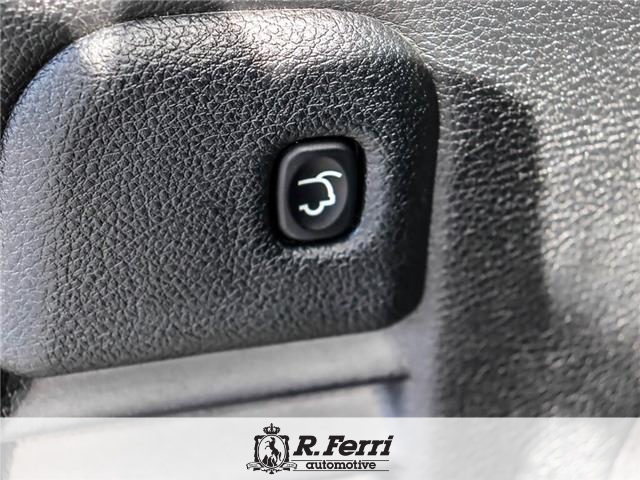 2020 Jeep Grand Cherokee Laredo (Stk: P9579) in Vaughan - Image 13 of 23