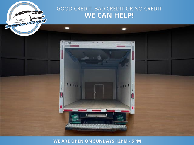 2024 Ford E-450 Cutaway Base (Stk: 24-D19210) in Greenwood - Image 7 of 17
