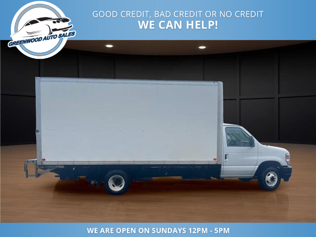 2024 Ford E-450 Cutaway Base (Stk: 24-D19216) in Greenwood - Image 5 of 19