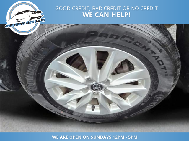 2024 Toyota Corolla Cross LE (Stk: 24-094245) in Greenwood - Image 9 of 18