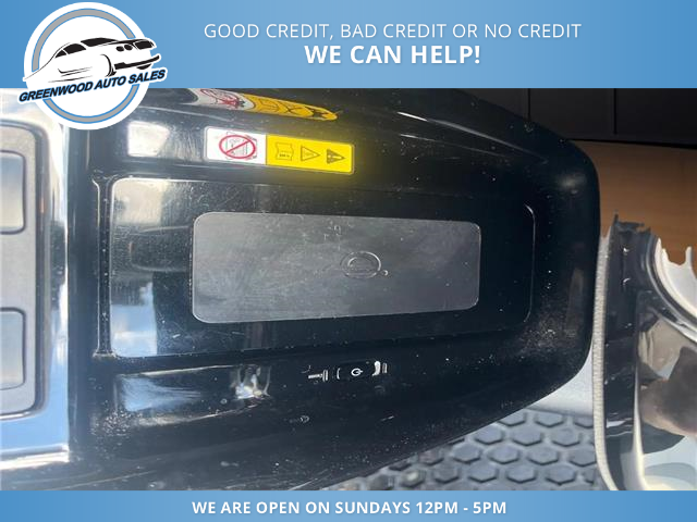 2022 Toyota Prius Prime Upgrade (Stk: 22-223530) in Greenwood - Image 8 of 23