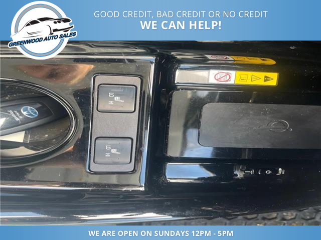 2022 Toyota Prius Prime Upgrade (Stk: 22-223530) in Greenwood - Image 9 of 23