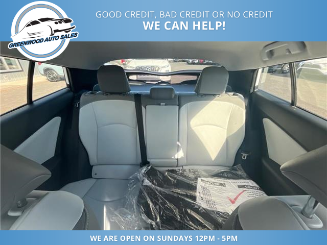 2022 Toyota Prius Prime Upgrade (Stk: 22-223530) in Greenwood - Image 13 of 23