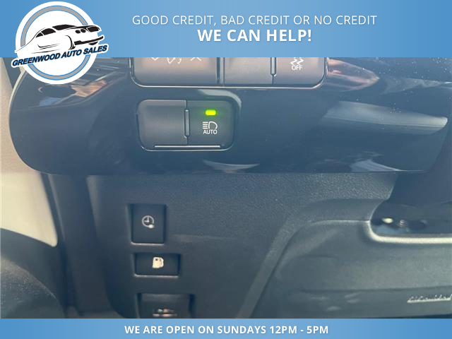 2022 Toyota Prius Prime Upgrade (Stk: 22-223530) in Greenwood - Image 17 of 23