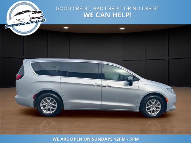 2023 Chrysler Grand Caravan SXT (Stk: 23-597736) in Greenwood - Image 5 of 22