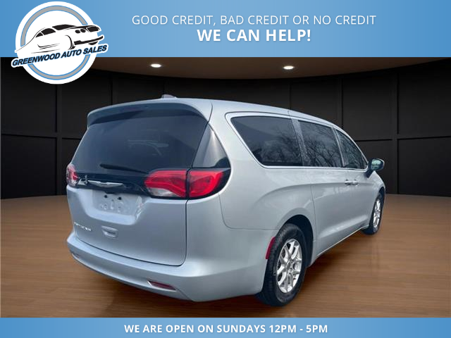 2023 Chrysler Grand Caravan SXT (Stk: 23-597736) in Greenwood - Image 6 of 22
