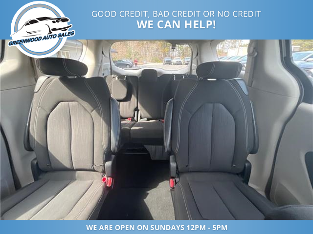 2023 Chrysler Grand Caravan SXT (Stk: 23-597736) in Greenwood - Image 11 of 22