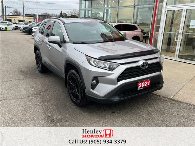 2021 Toyota RAV4 XLE (Stk: R12700) in St. Catharines - Image 1 of 12