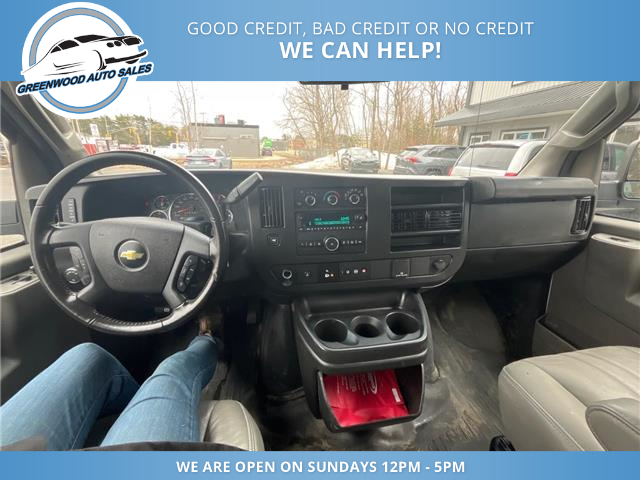 2022 Chevrolet Express 2500 Work Van (Stk: 22-264134) in Greenwood - Image 6 of 13