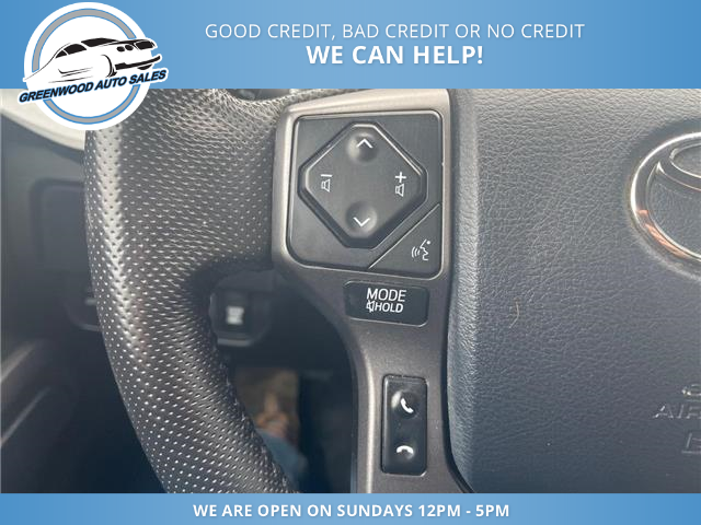 2020 Toyota Tacoma Base (Stk: 20-225942) in Greenwood - Image 15 of 20