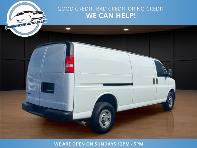 2024 Chevrolet Express 3500 Work Van (Stk: 24-203066) in Greenwood - Image 5 of 16