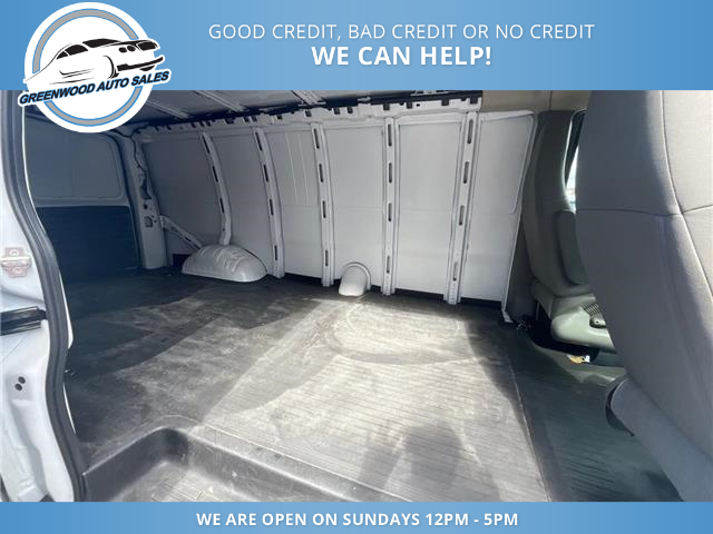 2024 Chevrolet Express 3500 Work Van (Stk: 24-203066) in Greenwood - Image 7 of 16