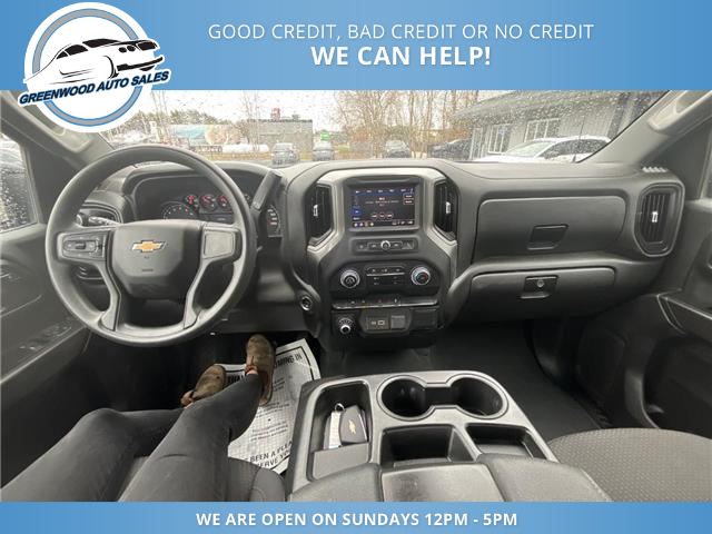 2024 Chevrolet Silverado 1500 Work Truck (Stk: 24-331404) in Greenwood - Image 5 of 13