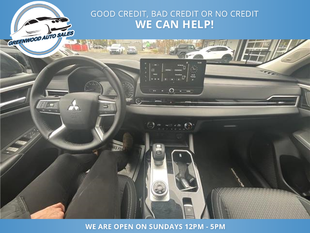 2025 Mitsubishi Outlander ES (Stk: 25-625700) in Greenwood - Image 13 of 17