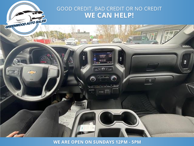 2024 Chevrolet Silverado 2500HD Custom (Stk: 24-212543) in Greenwood - Image 10 of 21