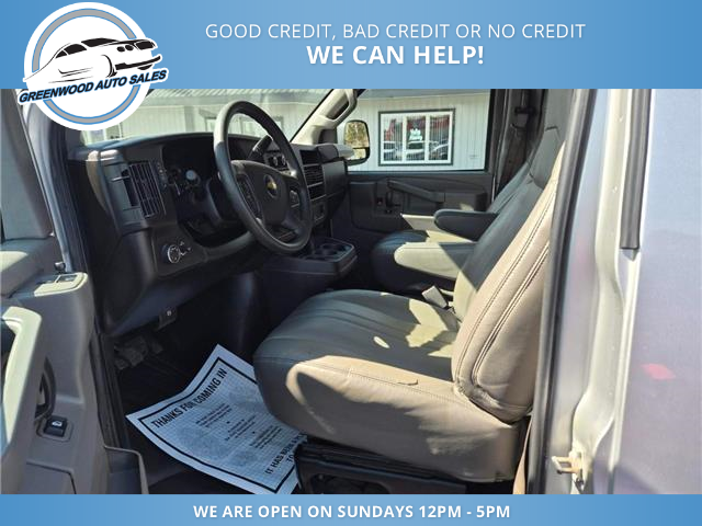 2022 Chevrolet Express 3500 LS (Stk: 22-199472) in Greenwood - Image 10 of 14
