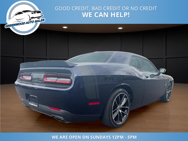 2017 Dodge Challenger R/T 392 (Stk: 17-601495) in Greenwood - Image 8 of 23