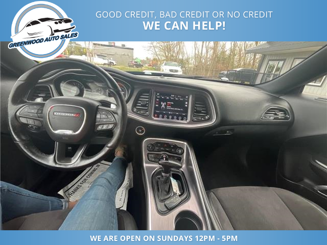2017 Dodge Challenger R/T 392 (Stk: 17-601495) in Greenwood - Image 12 of 23