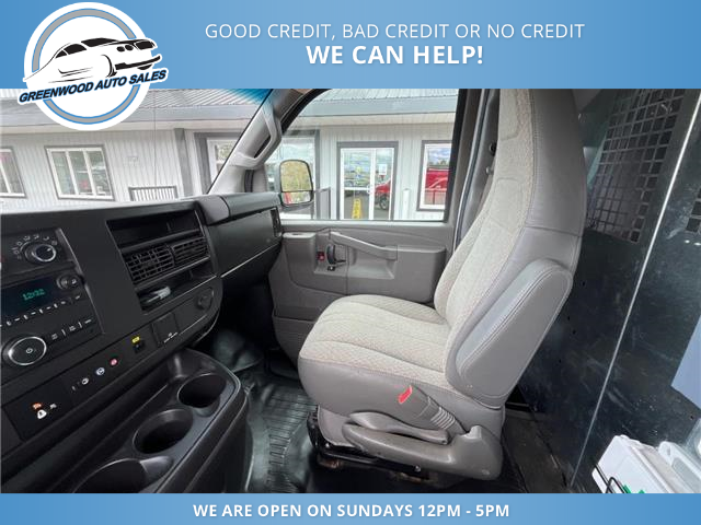 2020 GMC Savana 2500 Work Van (Stk: 20-116832) in Greenwood - Image 11 of 20