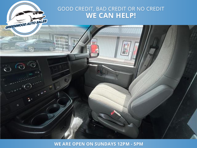 2020 GMC Savana 3500 Work Van (Stk: 20-120612) in Greenwood - Image 8 of 18