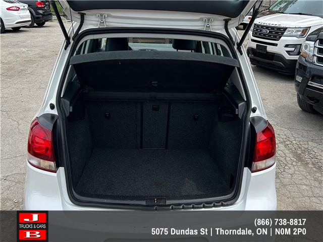 2011 Volkswagen Golf 2.5L Comfortline (Stk: 9362) in Thordale - Image 5 of 6
