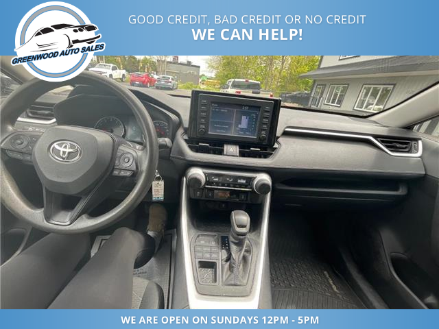 2020 Toyota RAV4 LE (Stk: 20-105081) in Greenwood - Image 7 of 17