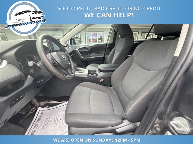 2020 Toyota RAV4 LE (Stk: 20-105081) in Greenwood - Image 8 of 17