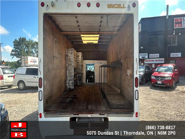 2016 Ford E-450 Cutaway Base (Stk: 9371) in Thordale - Image 3 of 4