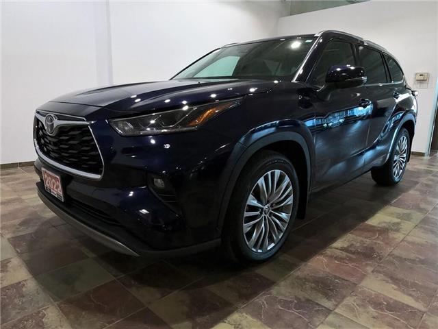 2022 Toyota Highlander Limited (Stk: 235227) in Kitchener - Image 1 of 31