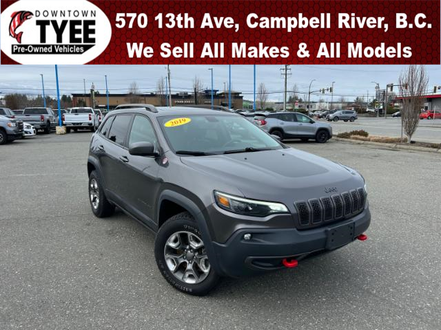 2019 Jeep Cherokee Trailhawk (Stk: T24083A) in Campbell River - Image 1 of 30