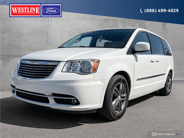 2013 Chrysler Town & Country Touring (Stk: 1071A) in Quesnel - Image 1 of 23