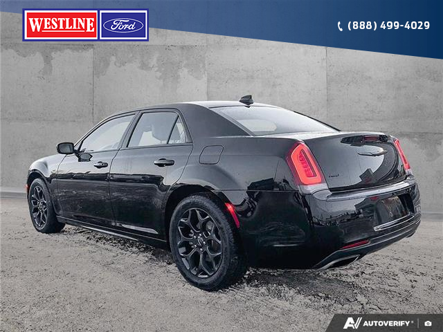 2022 Chrysler 300 Touring L (Stk: PO2351A) in Dawson Creek - Image 4 of 25