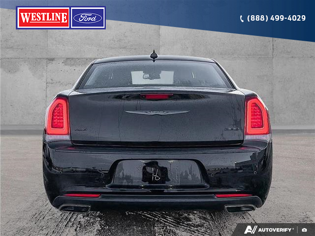 2022 Chrysler 300 Touring L (Stk: PO2351A) in Dawson Creek - Image 5 of 25