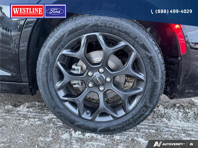 2022 Chrysler 300 Touring L (Stk: PO2351A) in Dawson Creek - Image 6 of 25