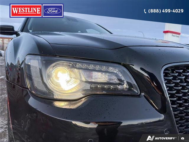 2022 Chrysler 300 Touring L (Stk: PO2351A) in Dawson Creek - Image 8 of 25