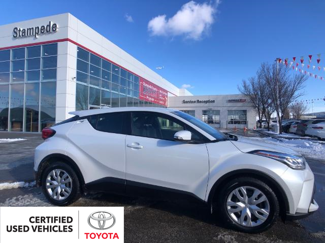 2022 Toyota C-HR LE (Stk: 10403A) in Calgary - Image 1 of 26