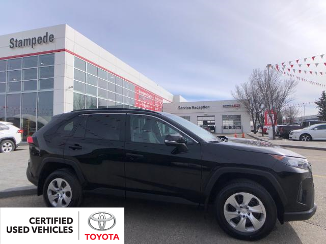 2021 Toyota RAV4 LE (Stk: 10340A) in Calgary - Image 1 of 25