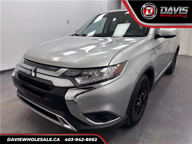 2019 Mitsubishi Outlander ES (Stk: 15107) in Lethbridge - Image 1 of 21