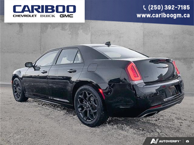 2022 Chrysler 300 Touring L (Stk: PO2351A) in Dawson Creek - Image 4 of 25