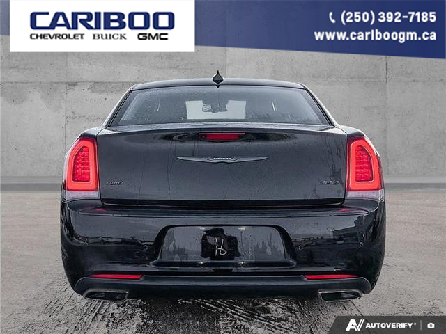 2022 Chrysler 300 Touring L (Stk: PO2351A) in Dawson Creek - Image 5 of 25