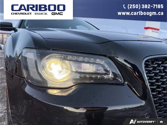 2022 Chrysler 300 Touring L (Stk: PO2351A) in Dawson Creek - Image 8 of 25