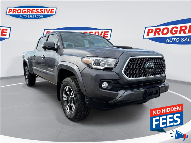 2018 Toyota Tacoma SR5 (Stk: JX036734) in Sarnia - Image 1 of 17