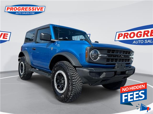 2023 Ford Bronco Base (Stk: PLB24110) in Sarnia - Image 1 of 28