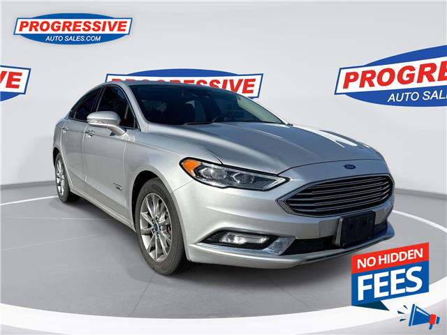 2017 Ford Fusion Energi Titanium (Stk: HR327316P) in Sarnia - Image 1 of 13