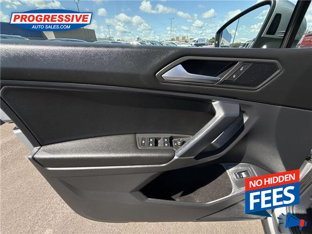 2020 Volkswagen Tiguan Comfortline (Stk: LM055208T) in Sarnia - Image 14 of 25