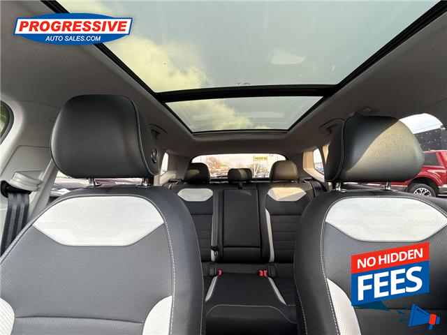 2025 Volkswagen Taos Highline (Stk: SM079983) in Sarnia - Image 22 of 26
